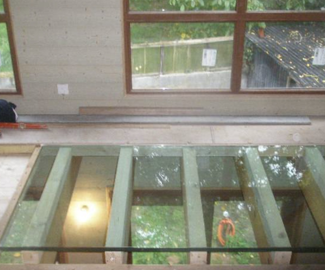 Remplacement d'un Plancher Bois par un Plancher en Verre à Rouen en seine maritime